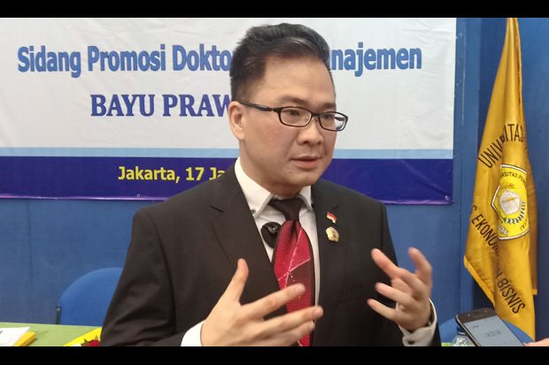 Bayu Prawira Raih Gelar Doktor Tranformasi Digital Pertama di Indonesia