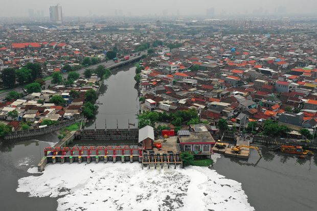 Keberhasilan Kota Surabaya Antisipasi Banjir