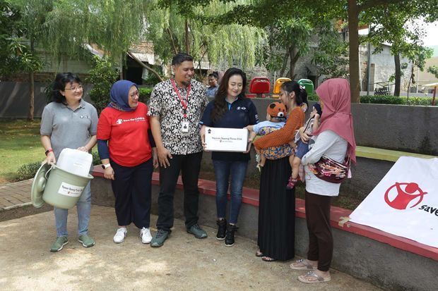 Donasi BMW Group Indonesia untuk Korban Banjir di Jakarta Fokus Anak-Anak