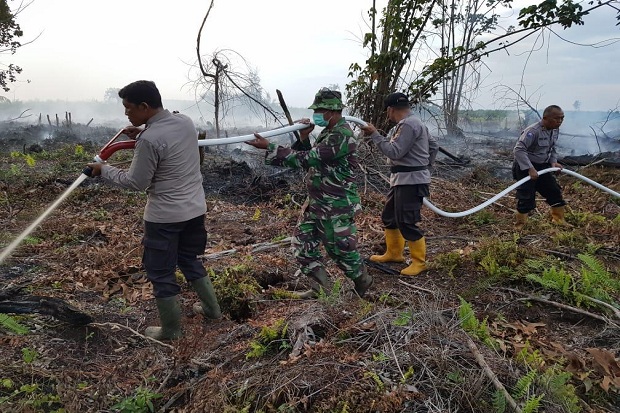 Tangani Karhutla, Kapolda Riau Pantau Anggota Pakai Aplikasi Lancang Kuning