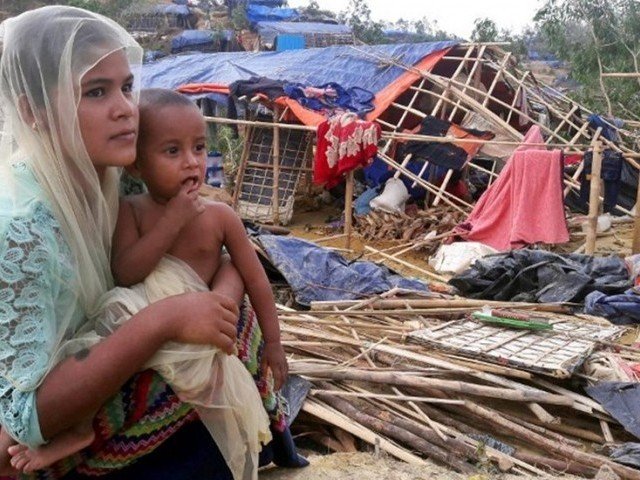 Dua Wanita Rohingya Tewas Terkena Artileri Tentara Myanmar
