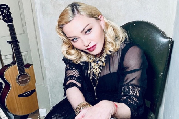 Cedera, Madonna Batalkan Konser di London