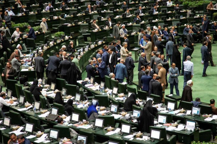 Mosi Iran Keluar dari Traktat Proliferasi Nuklir Masuk Parlemen