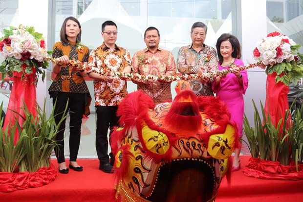 Wuling Indonesia Perkuat Jaringan Dealer 3S di Manado
