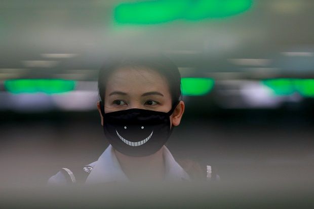 China Mengaku Membutuhkan Suplai Masker dan Baju Pelindung