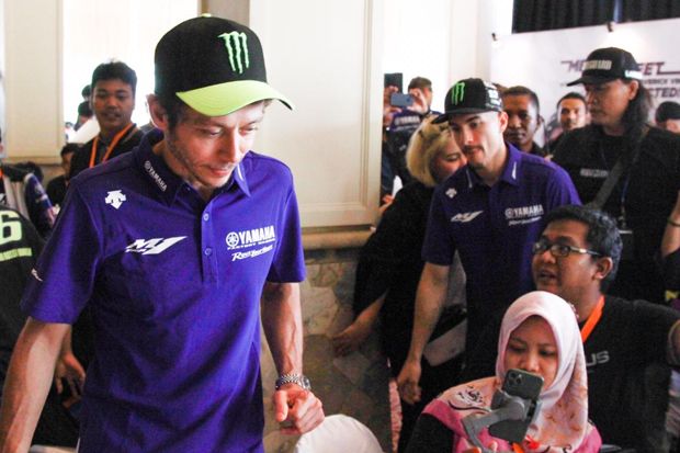 Ketika Rossi dan Vinales Demam Tik Tok di Indonesia
