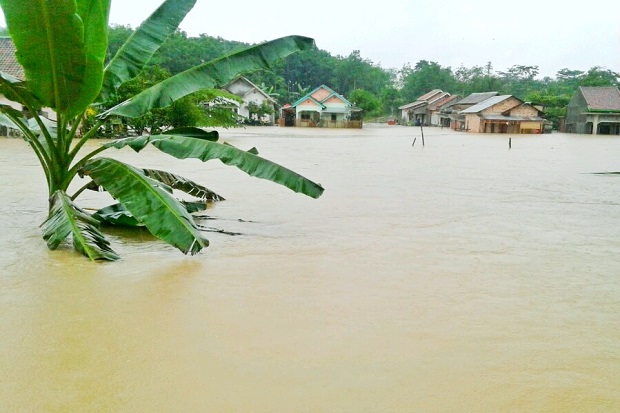 Hujan Deras, Sejumlah Desa di Lahat Terendam Banjir dan Longsor