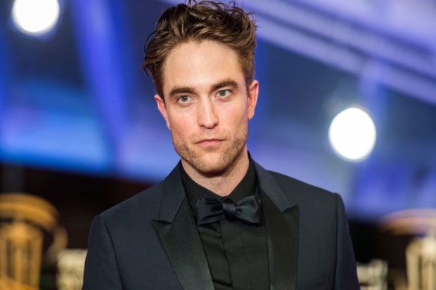 Robert Pattinson Ditahbiskan Menjadi Pria Terganteng Sedunia