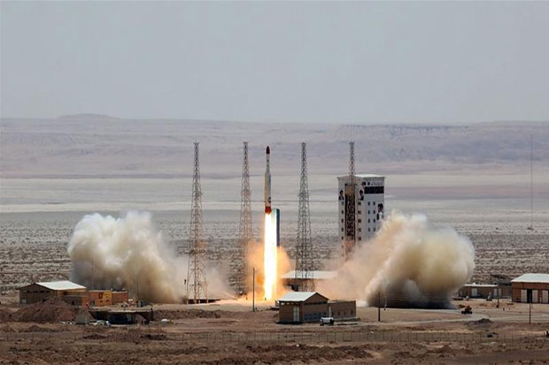 Iran Bersiap Luncurkan Satelit Baru ke Orbit