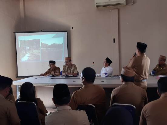 Bahas Infrasturktur, Bupati Hamim Gelar Rapat Terbatas