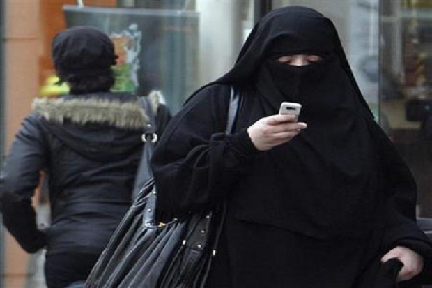 Menteri India Sebut Hanya Keturunan Iblis yang Pakai Burqa