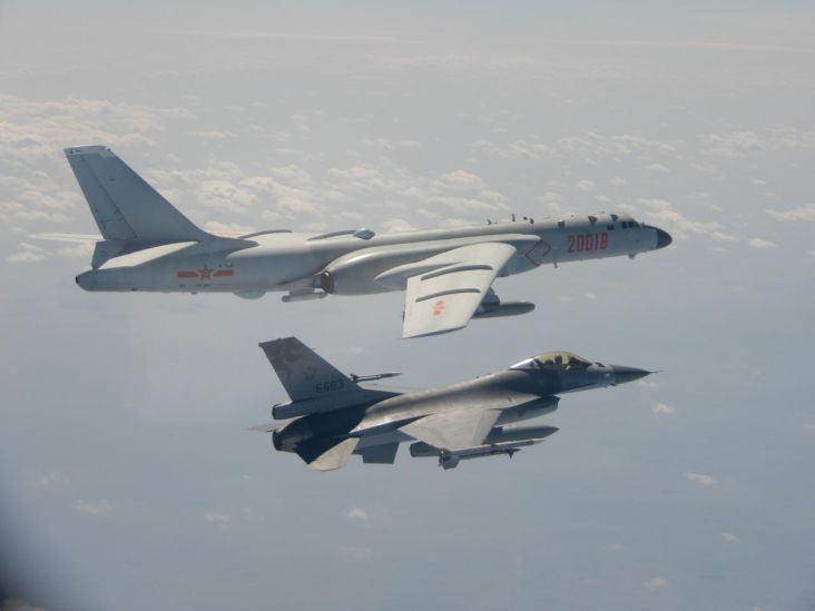 Taiwan Kerahkan Jet Tempur untuk Cegat Pesawat Pengebom China