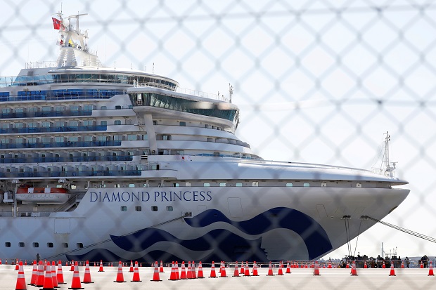 Kemlu: Kondisi WNI di Diamond Cruise Baik dan Terus Bekerja