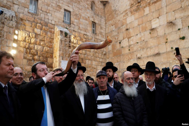 Umat Yahudi Berdoa di Tempat Nabi Muhammad SAW Naik ke Langit Tujuh