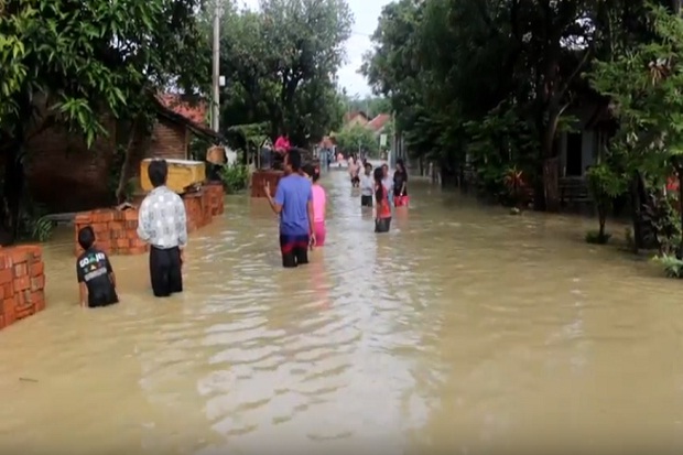 Dua Kecamatan di Cirebon Terendam Banjir Setinggi Satu Meter Lebih