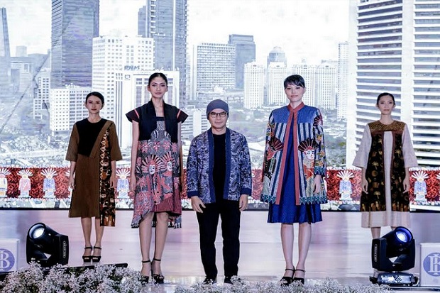 Desainer Wignyo Rahadi Potret Jakarta lewat Batik Betawi