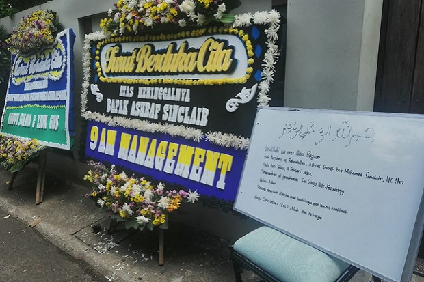 Tunggu Keluarga dari Malaysia, Suami BCL Dikebumikan Setelah Ashar