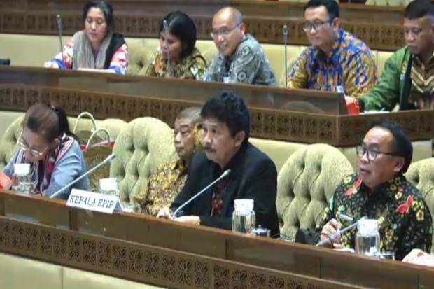 Komisi II DPR Cecar Ketua BPIP Soal Pernyataan Agama Musuh Pancasila