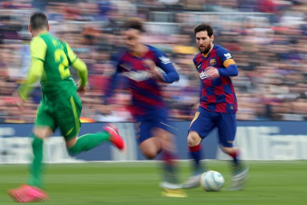 Bek Eibar : Lionel Messi Bisa Bikin Pemain Lawan Impoten