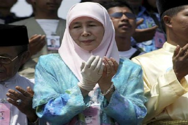 Wan Azizah Bisa Menjadi PM Wanita Pertama Malaysia