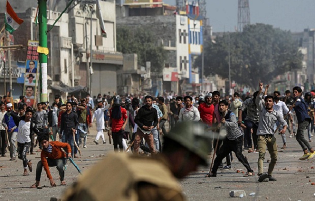 Kerusuhan di New Delhi Tewaskan 7 Orang dan Lukai 150 Orang