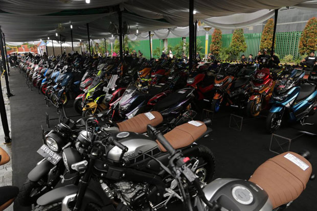 Inilah Para Jagoan Customaxi x Yamaha Heritage Built dari Medan