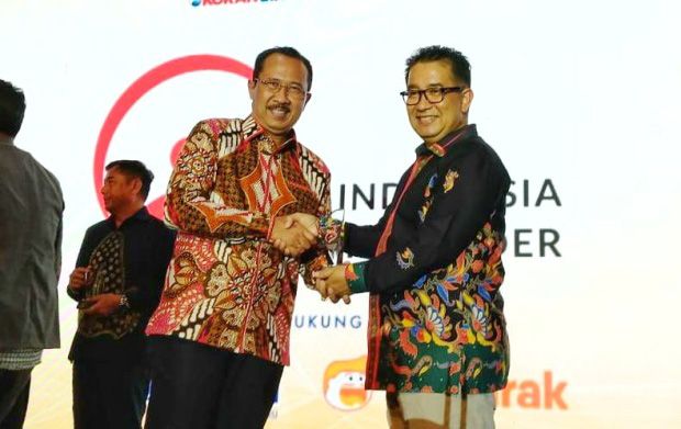 Bupati Agus Suradnyana Raih Penghargaan Best In Culture Empowerment