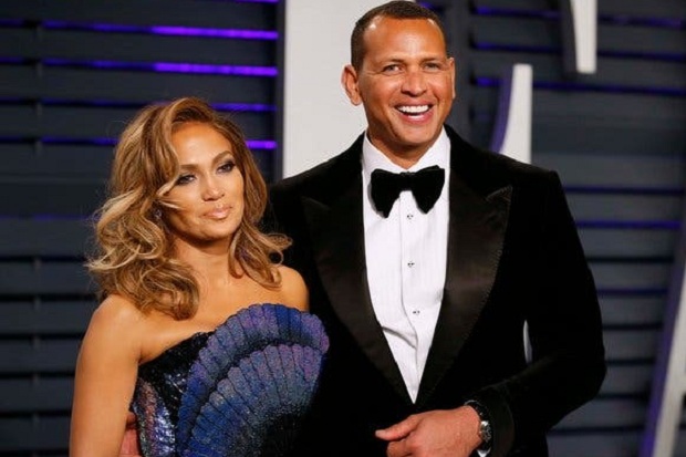 Jennifer Lopez Kembali Persiapkan Pernikahan