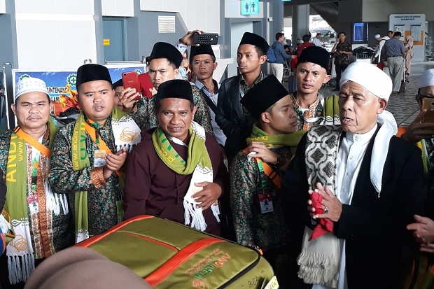 856 Jamaah Umrah Transit Selamat Tiba di Indonesia