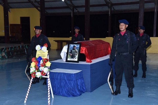 Personel Brimob yang Gugur Ditembak OPM Dimakamkan di Trenggalek Jawa Timur