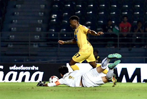Corona Mewabah, Liga Sepak Bola Thailand Digelar Tanpa Penonton