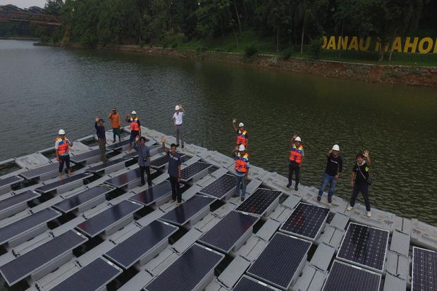 Sky Energy Indonesia Gandeng UI Bangun PLTS Terapung Bifacial