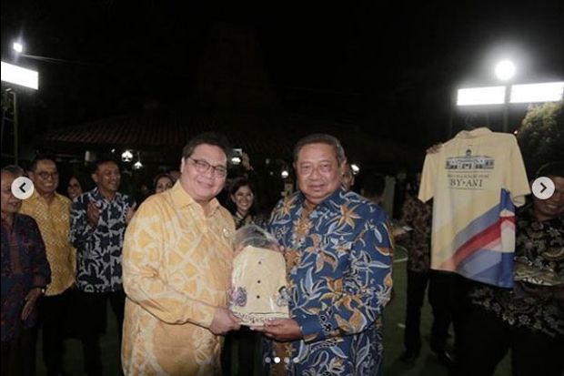 Airlangga Hartarto Bertemu SBY di Cikeas, Ini yang Dibahas