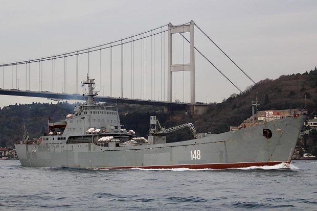Rusia Bergegas Perkuat Suriah Hadapi Turki, Kirim 5 Kapal Perang