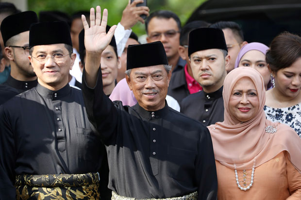 Berusaha Redam Konflik Politik Malaysia