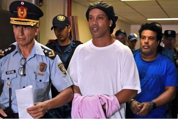 Hakim Perintahkan Ronaldinho Ditahan, Mendagri Paraguay: Hukum Harus Dihormati