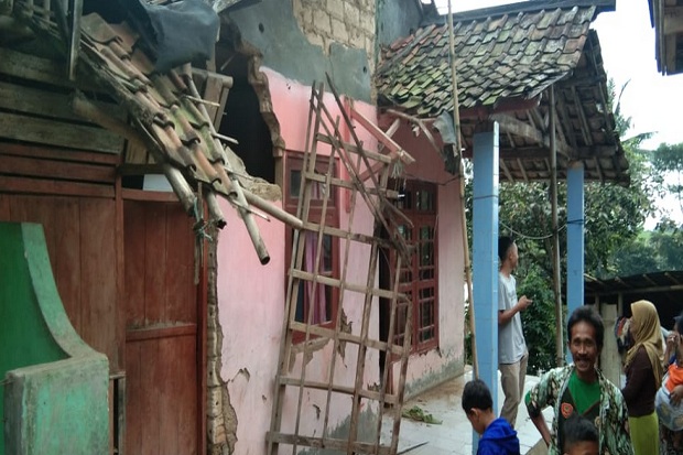 Gempa Bumi 5 SR Guncang Sukabumi, Rumah di Pamijahan Bogor Rusak