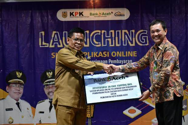 Wali Kota Aceh Aminullah Meluncurkan Aplikasi Online Tapping Box