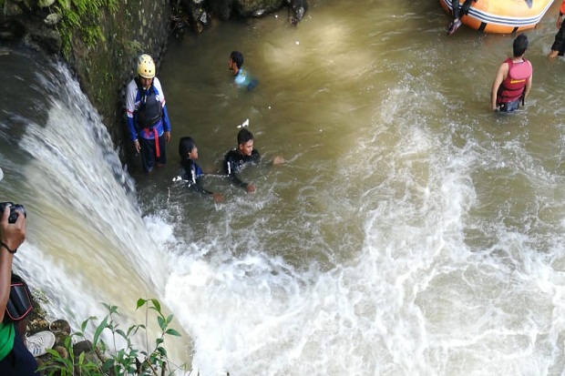 Terpeleset saat Mancing, Kisro Hilang Terseret Arus Sungai Serayu