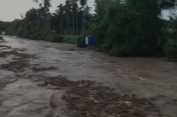 Banjir Bandang Terjang Sumatera Barat, Puluhan Rumah Rusak