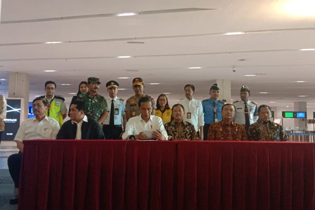 Jokowi Cek Pencegahan Corona di Bandara Soekarno-Hatta