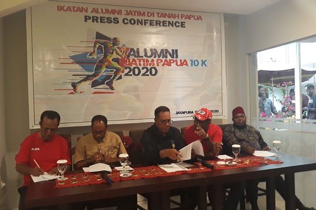 Semarakan PON XX, Ikatan Alumni Jatim Pemuda Papua Gelar Lari 10K
