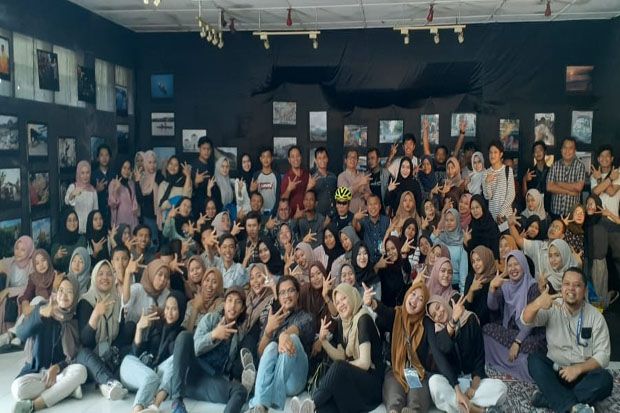 200 Foto Karya Mahasiswa IKO FISIP UMSU Dipamerkan di TBSU Medan