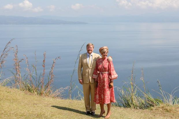 Raja dan Ratu Belanda Kagumi Keindahan Danau Toba
