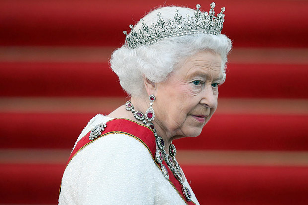 Pandemi Corona Memburuk, Ratu Elizabeth Tinggalkan London
