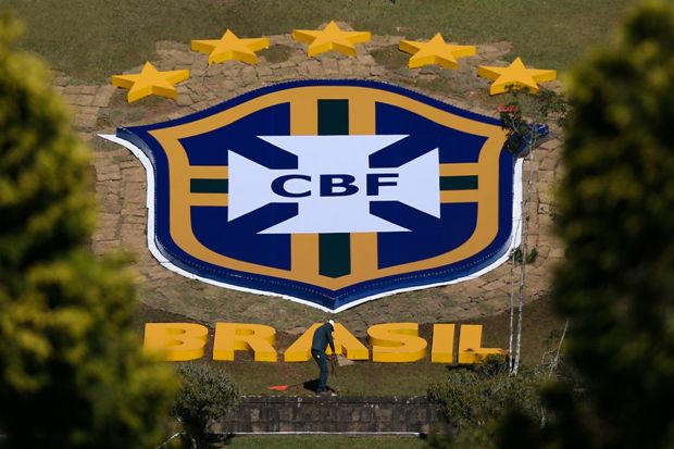 Kompetisi Sepak Bola di Brasil Resmi Ditunda