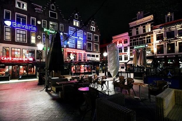 Belanda Tutup Kelab Seks dan Kafe Ganja karena Corona