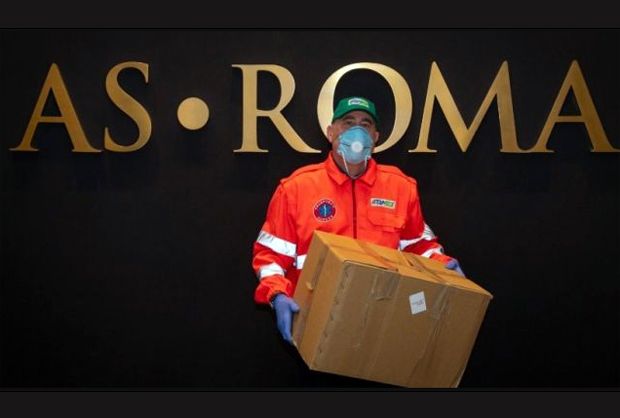 Dibantu Suporter, AS Roma Salurkan 13 Ribu Masker dan Uang Rp4,2 Miliar ke Rumah Sakit