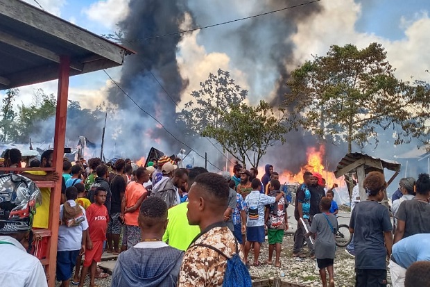 Dua Warga Terluka dan 16 Kios Ludes Terbakar di Jayapura
