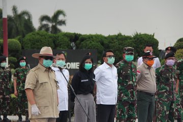 Prabowo Tegur Kameramen yang Tak Kenakan Masker